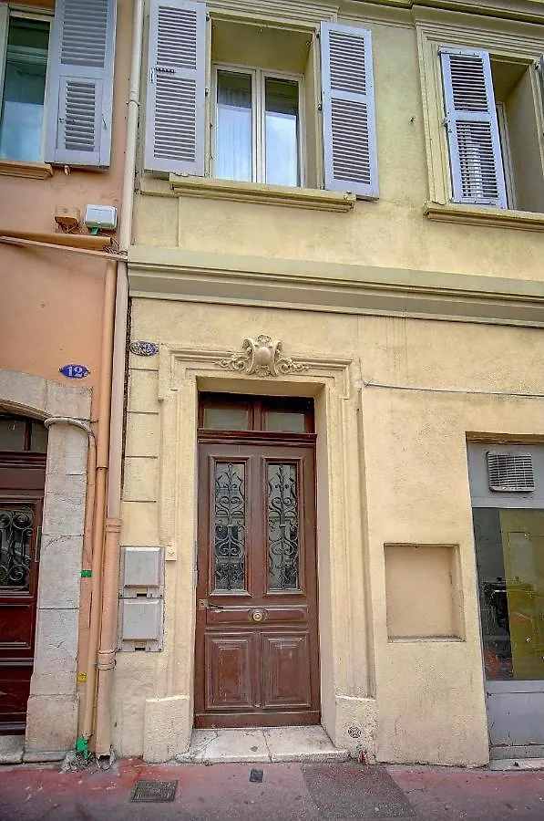 Magnifiques Appartements A 2 Pas Du Palais Cannes 0*,