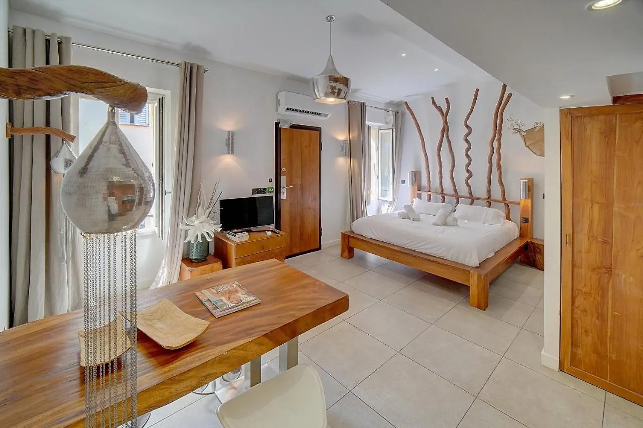 Magnifiques Appartements A 2 Pas Du Palais Cannes France