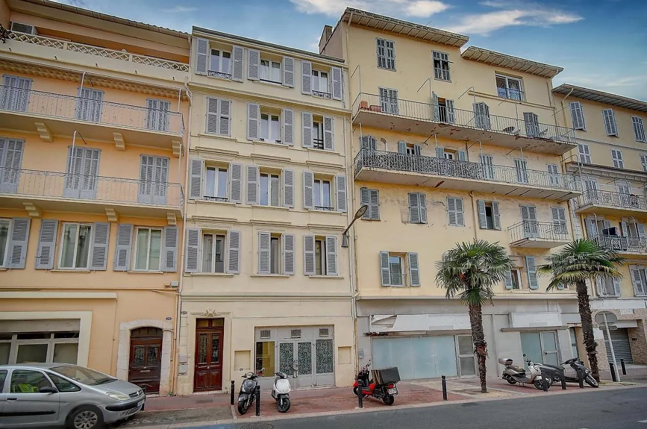 Magnifiques Appartements A 2 Pas Du Palais Cannes France