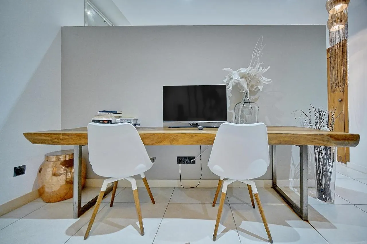 Magnifiques Appartements A 2 Pas Du Palais Cannes Apartment