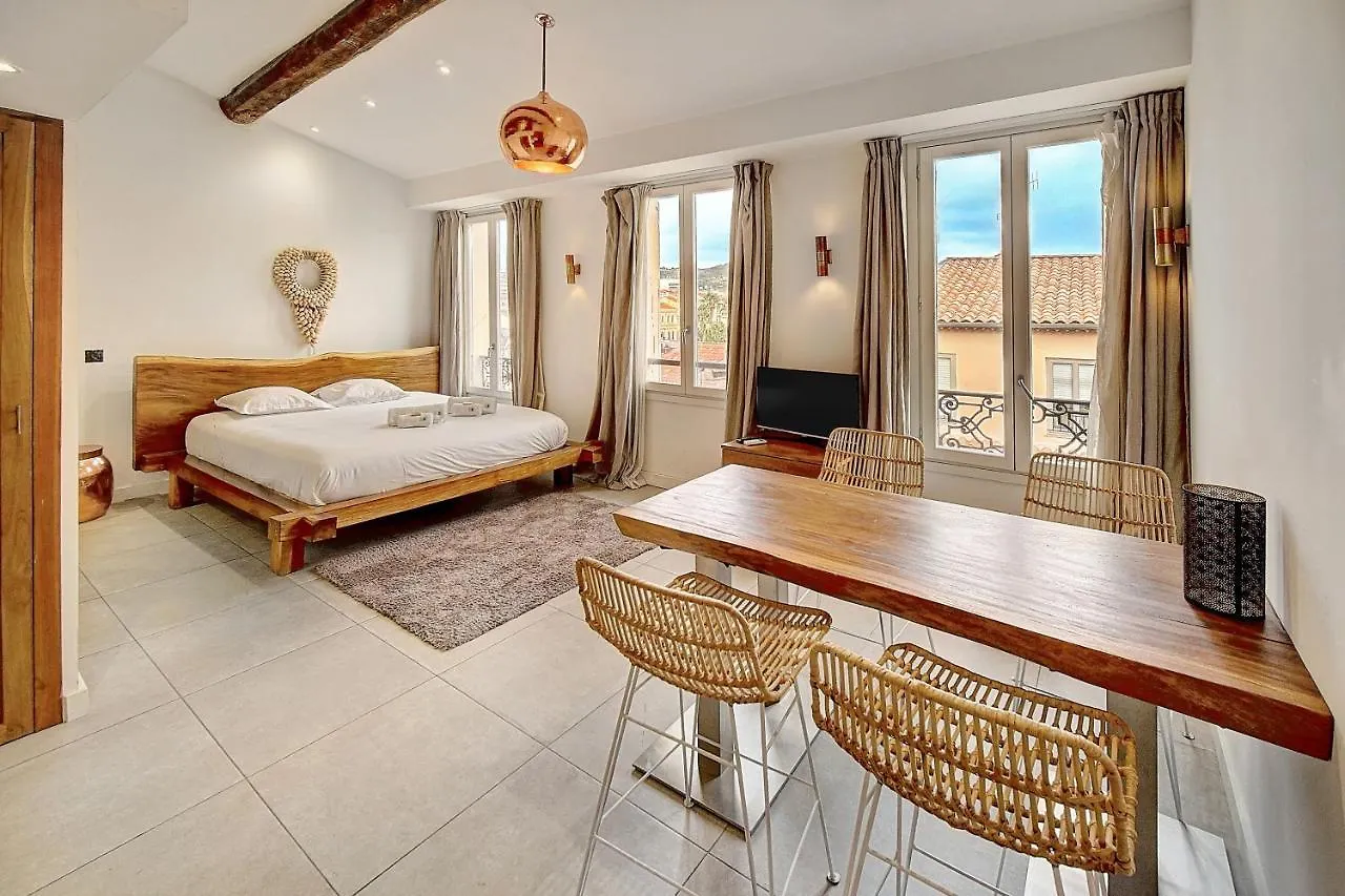 Magnifiques Appartements A 2 Pas Du Palais Cannes Apartment