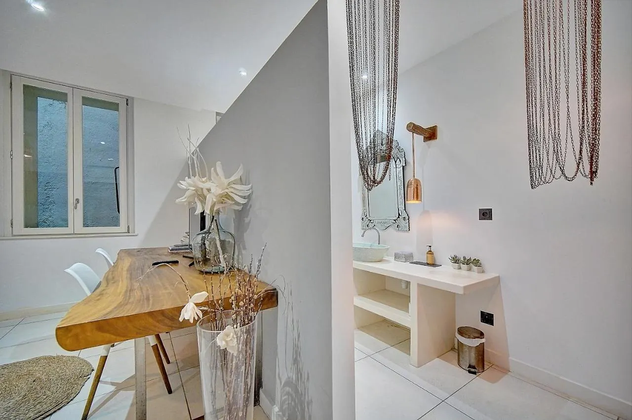 Magnifiques Appartements A 2 Pas Du Palais Κάννες 0*,